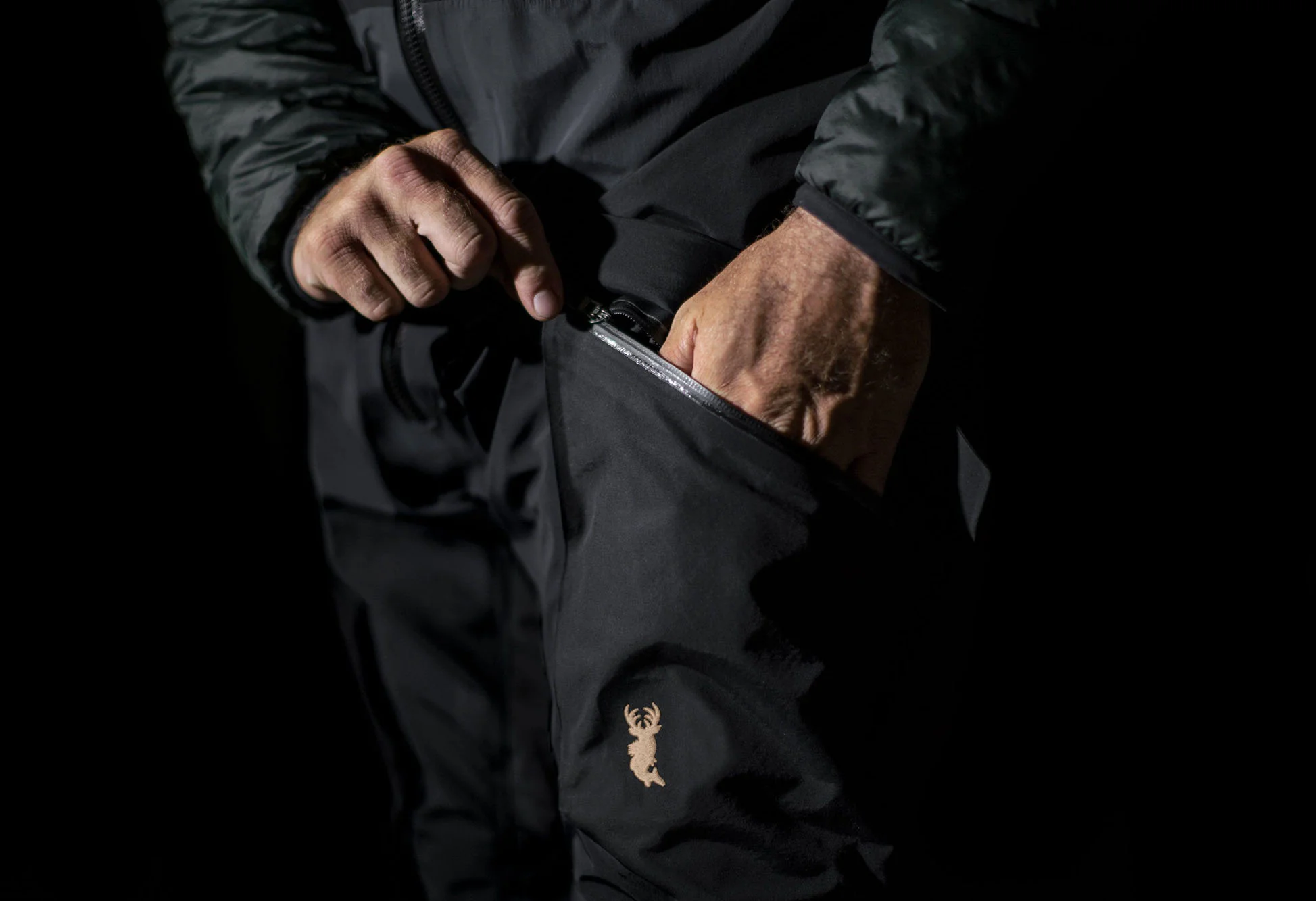 Buck N' Bass Mens Resevoir Rain Shell Bib Pants - Image 7