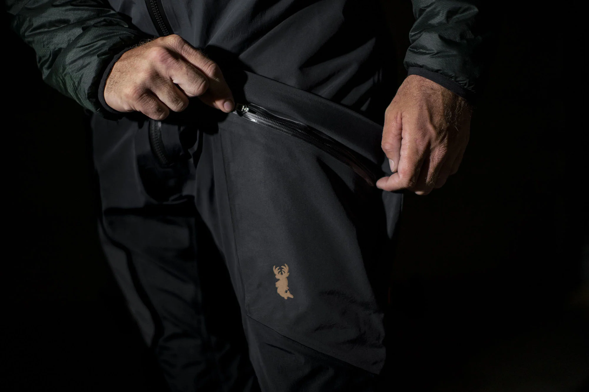Buck N' Bass Mens Resevoir Rain Shell Bib Pants - Image 8