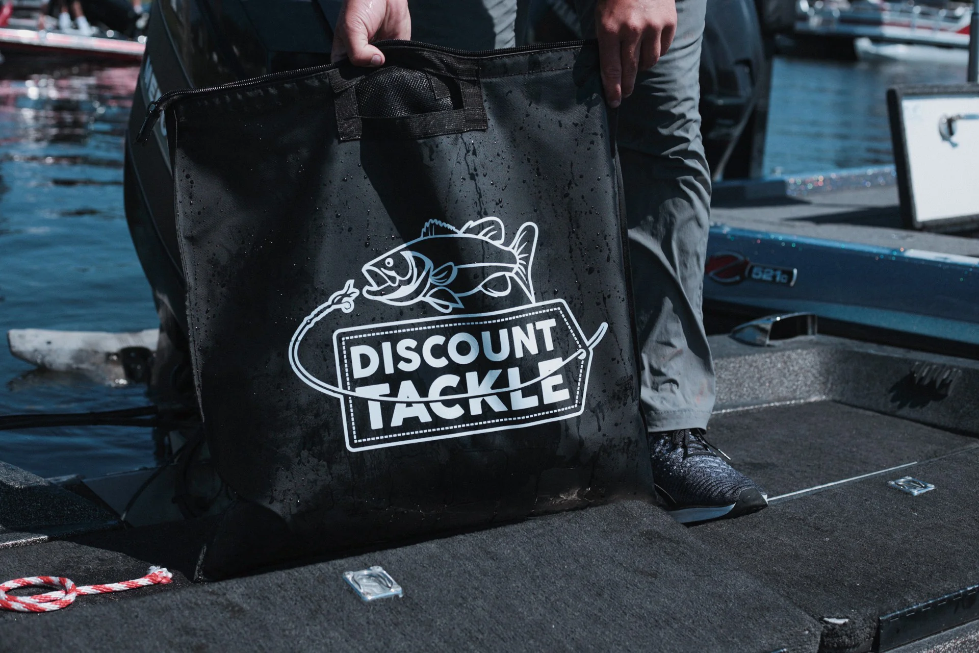 Discount Tackle x Accu-Cull Tournament Weigh-IN Bag w/ Mesh Liner - Image 6